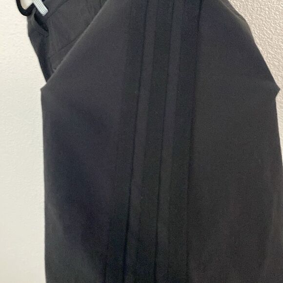 NWT- ADIDAS- 32” Nylon golf shorts-Size 32 - Picture 7 of 11